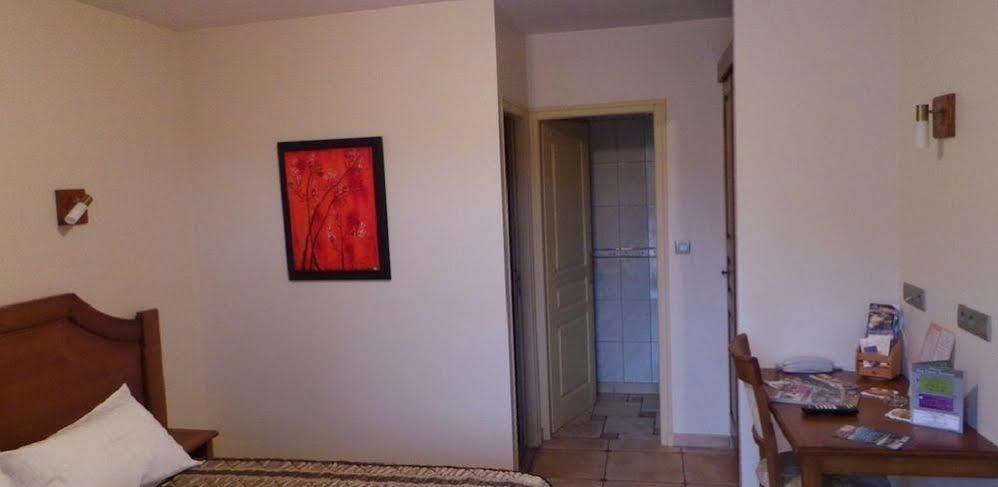Aux Vieux Arceaux Hotel Mercuer Eksteriør billede